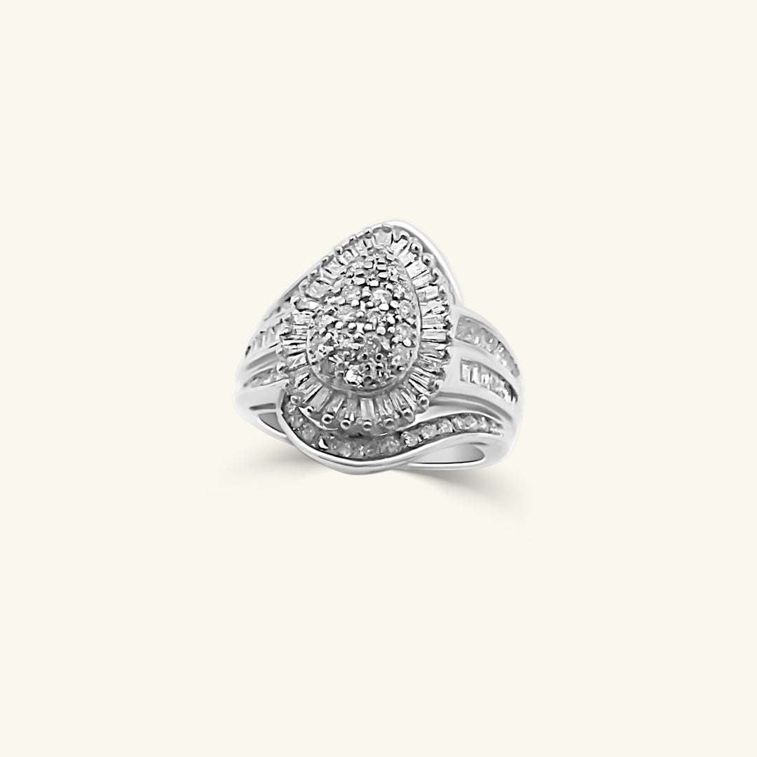 10K Diamond Fan Cluster Statement Ring