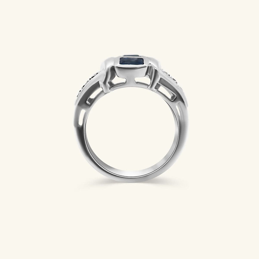 18K Classic Cabochon Sapphire & Diamond Ring