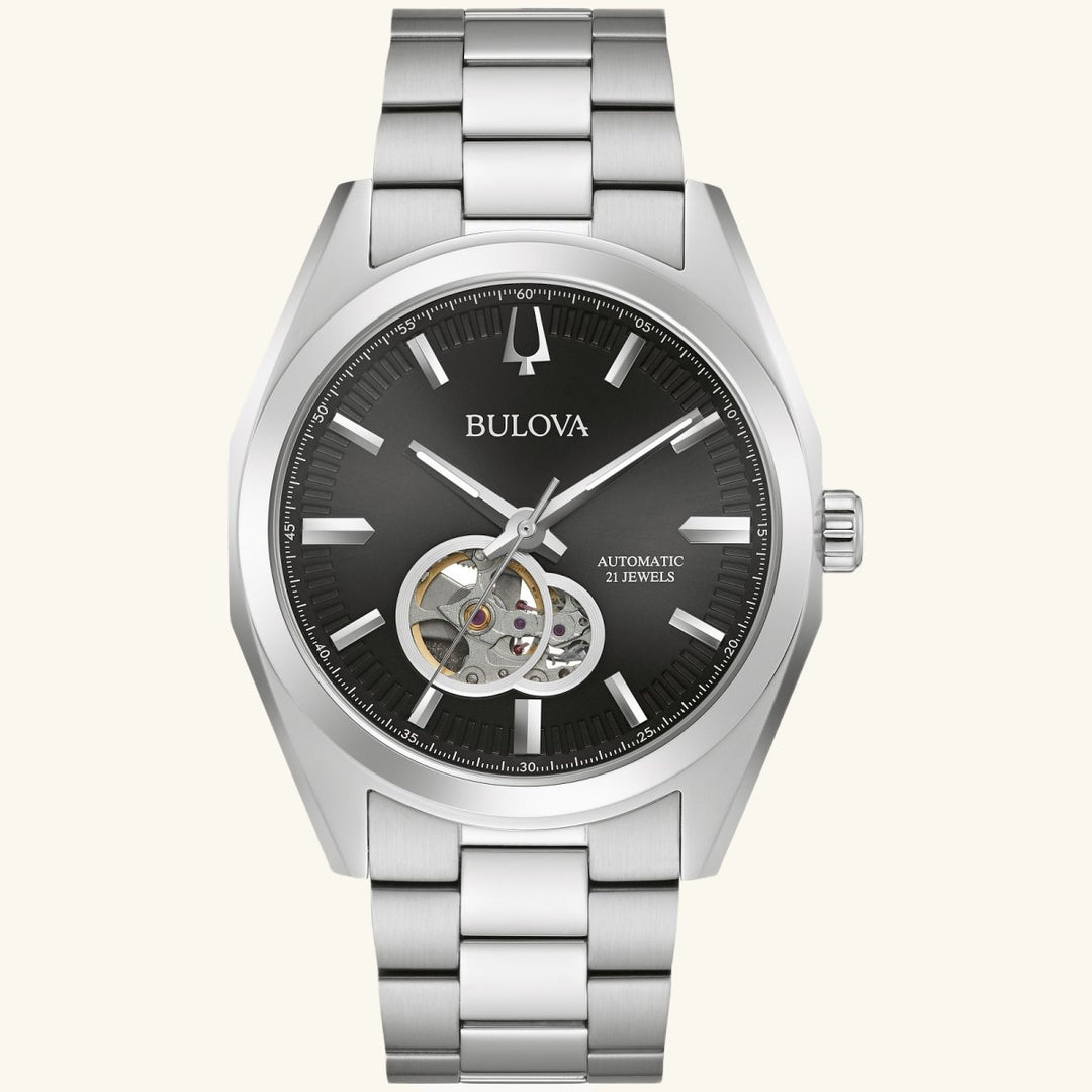 Surveyor Classic – Black Dial, Silver Steel Bracelet